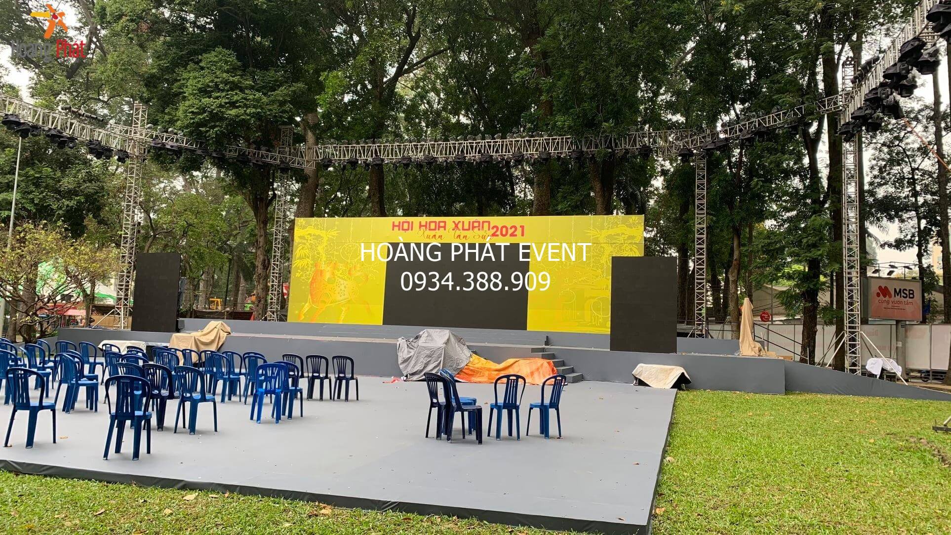 Thiết kế sân khấu ngoài trời chuyên nghiệp - Hoàng Phát Event